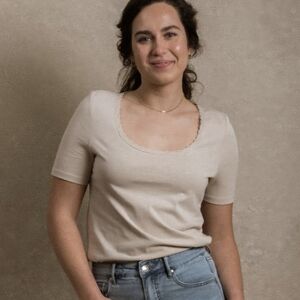 Women's Neuflora Cream Beige Lenora Short Sleeve Tee Medium